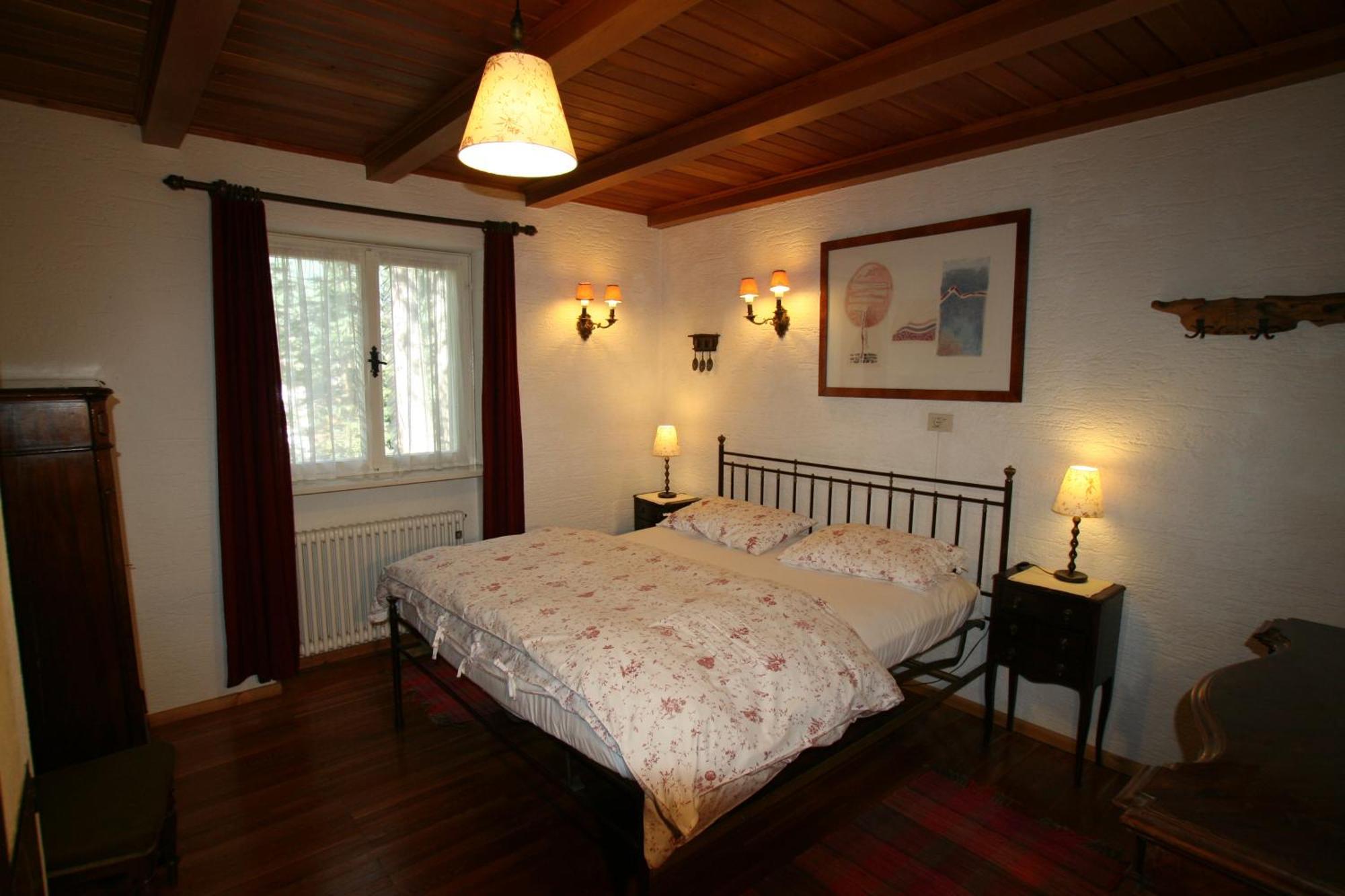 Double Room Private Bathroom